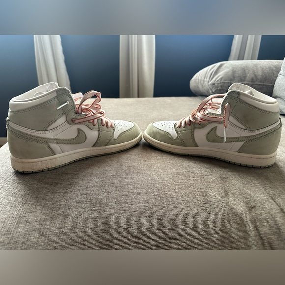 SOLD - Picture 3 of 7